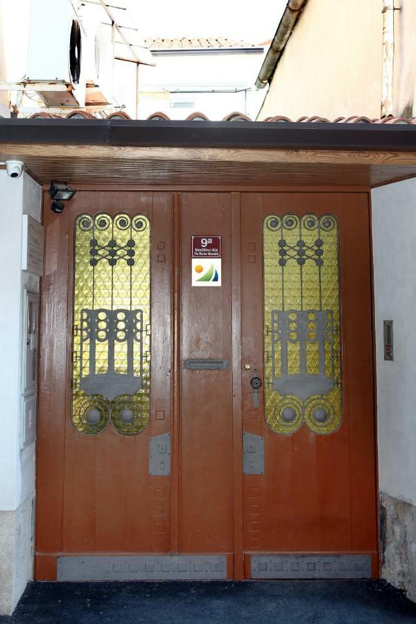 شقة Apartma Gust كوبر المظهر الخارجي الصورة
